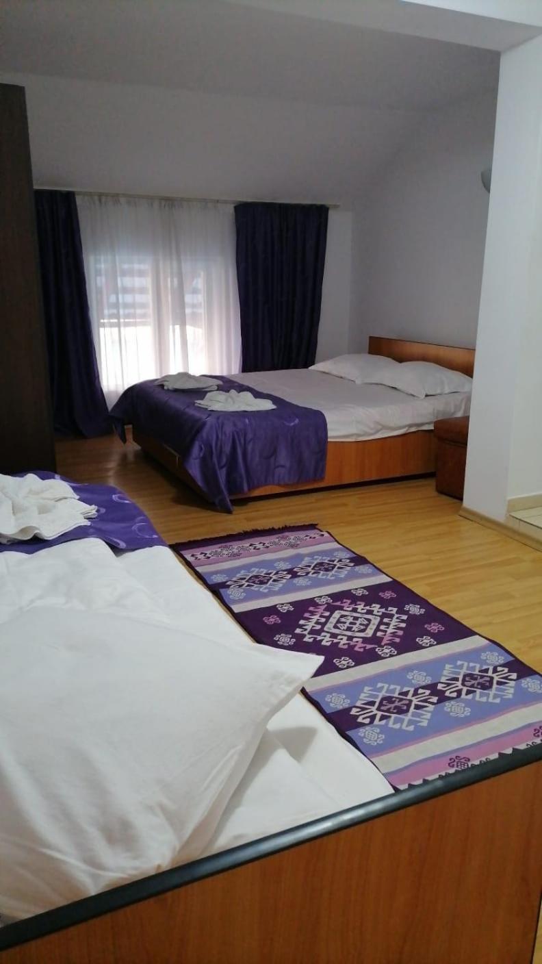 Pensiunea Broscuta Horezu Quarto foto